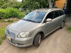 Silber Gebraucht 2006 Toyota Avensis Kombi | 1.750 € (Fairer Preis)