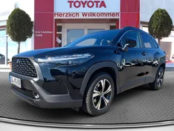Schwarz Gebraucht 2024 Toyota Corolla Cross Team SUV | 37.850 € (Teuer)