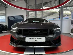 Dark matter gray mettalic Neu 2025 Ford Mustang Dark Horse Coupé | 77.890 € (Teuer)