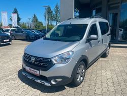 Grau Gebraucht 2016 Dacia Dokker Stepway Van | 12.999 € (Teuer)