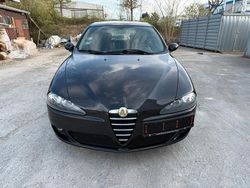 Schwarz Gebraucht 2005 Alfa Romeo 147 Kleinwagen | 600 € (Guter Preis)
