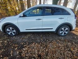 Weiß Gebraucht 2018 Kia Niro Vision SUV | 14.200 € (Superpreis)