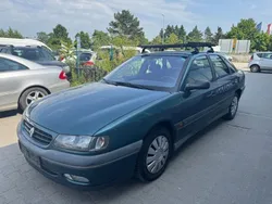 Grün Gebraucht 1997 Renault Safrane Kleinwagen | 1.500 €