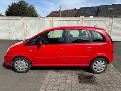 Rot Gebraucht 2009 Opel Meriva Van / Kleinbus | 2.000 € (Guter Preis)