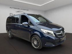 Blau Gebraucht 2015 Mercedes V250 Edition Van / Kleinbus | 33.860 € (Etwas zu teuer)