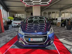 Blau Gebraucht 2016 Peugeot 208 Active Kleinwagen | 8.980 € (Fairer Preis)
