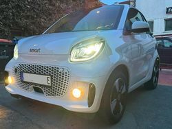 Weiß Gebraucht 2022 Smart ForTwo Coupé Kleinwagen | 12.999 € (Etwas zu teuer)