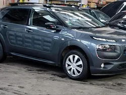 Grau Gebraucht 2015 Citroën C4 SUV | 8.950 € (Etwas zu teuer)