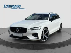 Crystal white pearl (weiß) Gebraucht 2024 Volvo V60 Plus Kombi | 39.460 € (Fairer Preis)