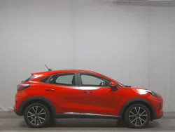 Rot Gebraucht 2021 Ford Puma Titanium SUV | 11.280 €