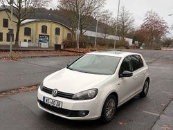Weiß Gebraucht 2012 VW Golf VII Match Limousine | 5.950 € (Guter Preis)