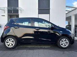 Schwarz Gebraucht 2017 Hyundai i10 Kleinwagen | 10.999 € (Fairer Preis)