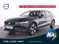 Blau denim blue / metallic Gebraucht 2023 Volvo V60 CC Plus Kombi | 38.590 € (Guter Preis)