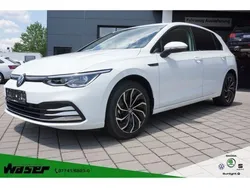 Weiss Gebraucht 2023 VW Golf VIII Style Limousine | 31.980 € (Etwas zu teuer)