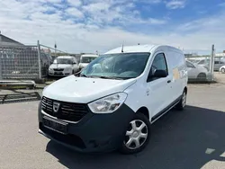 Gletscherweiss Gebraucht 2019 Dacia Dokker Essentiel Van | 4.500 €