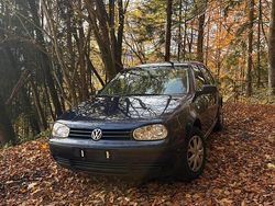 Blau Gebraucht 2002 VW Golf IV Kleinwagen | 550 € (Superpreis)
