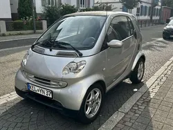 Silber Gebraucht 2002 Smart ForTwo Coupé Passion Kleinwagen | 2.200 € (Fairer Preis)