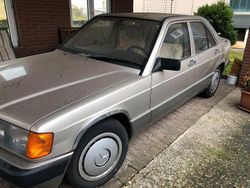 Beige Gebraucht 1989 Mercedes 190 Limousine | 7.000 €