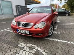 Rot Gebraucht 2004 Mercedes CL180 Coupé | 4.950 €