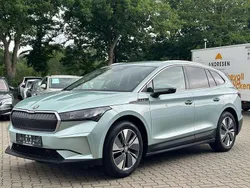 Arctic silver Gebraucht 2021 Skoda Enyaq iV SUV | 24.980 € (Guter Preis)