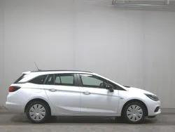 Weiss Gebraucht 2022 Opel Astra Edition Kombi | 10.980 € (Guter Preis)