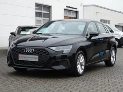 Schwarz Gebraucht 2023 Audi A3 Sportback Basis Limousine | 25.500 € (Guter Preis)