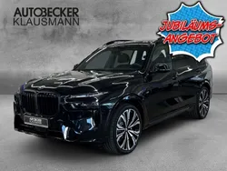 Schwarz Neu 2025 BMW X7 M Sport SUV | 121.990 € (Fairer Preis)