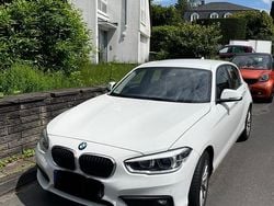 Weiß Gebraucht 2019 BMW 118 Kleinwagen | 16.299 € (Superpreis)