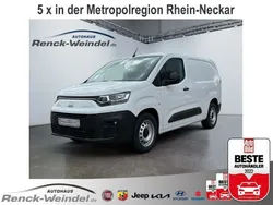 Weiß Gebraucht 2023 Fiat e-Doblò Van / Kleinbus | 26.189 € (Guter Preis)
