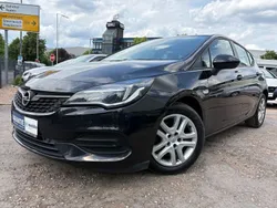 Schwarz Gebraucht 2020 Opel Astra Basis Limousine | 7.999 € (Guter Preis)