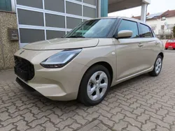 Beige Gebraucht 2024 Suzuki Swift Comfort Kleinwagen | 17.550 € (Fairer Preis)