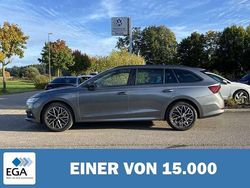 Grau metallic Gebraucht 2022 Skoda Octavia Clever Kombi | 29.460 € (Teuer)