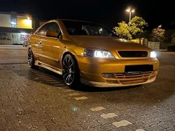 Gold Gebraucht 2000 Opel Astra Coupé | 1.600 € (Teuer)