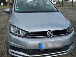 Silber Gebraucht 2016 VW Touran Van / Kleinbus | 12.699 € (Teuer)