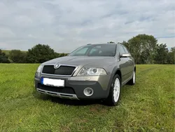 Beige Gebraucht 2007 Skoda Octavia Scout Scout 4x4 Kombi | 6.500 € (Etwas zu teuer)
