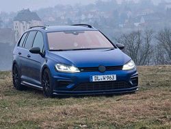 Blau Gebraucht 2018 VW Golf VII R Kombi | 29.999 €