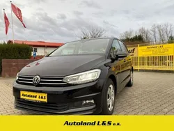 Deep black perleffekt Gebraucht 2022 VW Touran Comfortline Van / Kleinbus | 22.990 € (Fairer Preis)