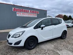 Casablancaweiss/saphirschwarz Gebraucht 2012 Opel Meriva Color Edition Van / Kleinbus | 4.950 € (Teuer)