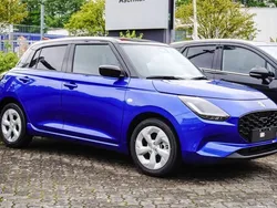 Blau Neu 2025 Suzuki Swift Comfort Limousine | 18.900 €