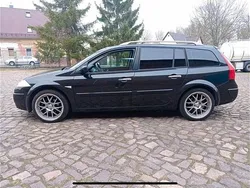 Schwarz Gebraucht 2007 Renault Mégane II Kombi | 3.700 € (Etwas zu teuer)