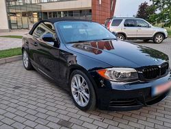 Schwarz Gebraucht 2013 BMW 135 Cabriolet Sport Line Cabrio | 15.999 €