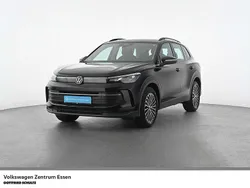 Schwarz Gebraucht 2024 VW Tiguan R SUV | 33.960 € (Superpreis)