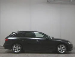Schwarz Gebraucht 2021 Audi A4 Ambiente Kombi | 16.580 € (Superpreis)