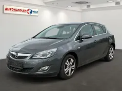 Grau Gebraucht 2012 Opel Astra Limousine | 2.899 € (Fairer Preis)