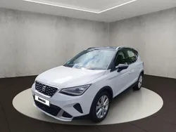 Nevada weiß metallic/midnight schwarz metallic Gebraucht 2023 Seat Arona Xperience SUV | 18.980 € (Fairer Preis)