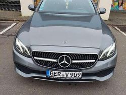 Gebraucht 2017 Mercedes E220 Exclusive Kombi | 27.860 €