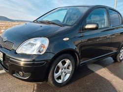Schwarz Gebraucht 2006 Toyota Yaris Limousine | 2.400 € (Guter Preis)