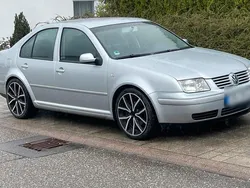 Grau Gebraucht 2003 VW Bora Limousine | 2.000 € (Fairer Preis)