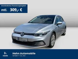 Reflexsilber metallic Gebraucht 2020 VW Golf VIII Style Limousine | 22.930 € (Fairer Preis)