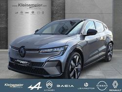 Grau Gebraucht 2023 Renault Mégane Techno Limousine | 29.890 € (Fairer Preis)